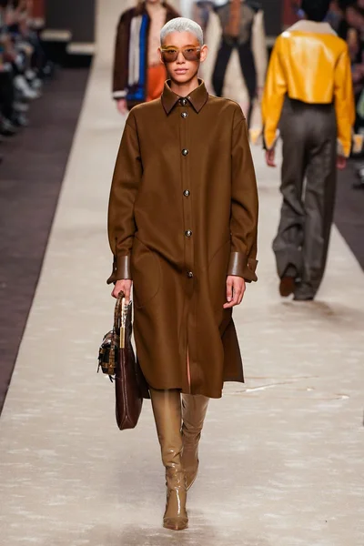 Look 7